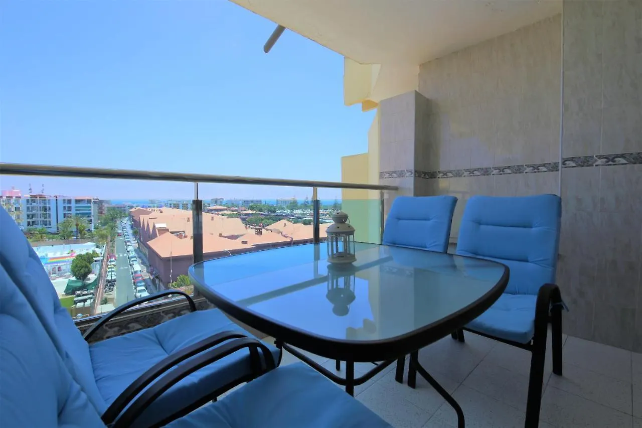 Central Apartment Overlooking Yumbo Centre With Heated Pool 마스팔로마스 스페인